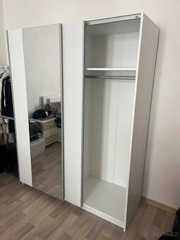 Šatní skříň - 2