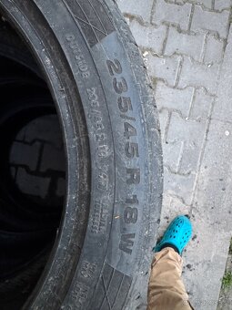 Continental 235/45 r18 letní - 2