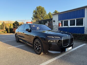 BMW 750e / TV / Lounge - 2