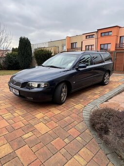 Volvo V70 2,5t 154 kw r.v. 2003 - 2
