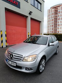 Mercedes - Benz - 2