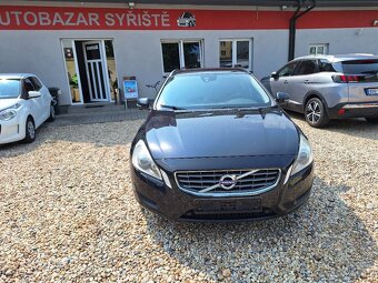 Volvo V60 2.0d 120KW D3 Servisní kniha - 2
