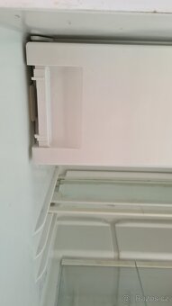 Lednička s mrazákem Ikea vestavná - 2