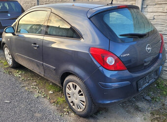 Oper Corsa D 1.3 CDTI rok 2008 - Náhradní díly - 2