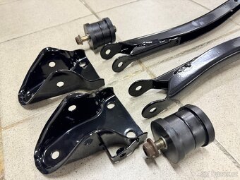 Zadní ramena s Powerflex silentbloky Subaru Impreza GD N12 - 2