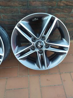 Alu kola 16" orig Hyundai i30 - 2