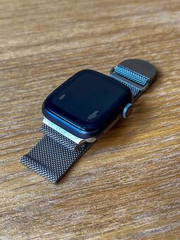 Apple Watch series 4 40mm šedé - 2