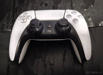 Sony PlayStation 5 DualSense Wireless ovladač, jako nový - 2
