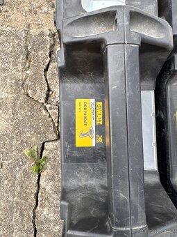 Prodám prázdné kufry na Dewalt - 2