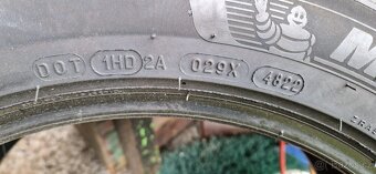 Prodám pneu Michelin - 2