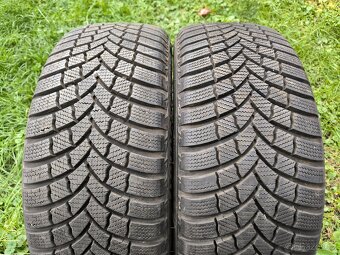 Bridgestone LM 001 205/55/16 - 2
