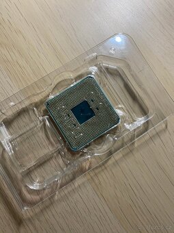 AMD Ryzen 7 1700X - 2
