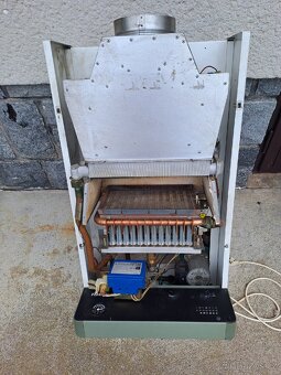 VIADRUS TOMCAT 24 k - plynový kotel - náhradní díly - 2