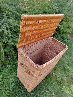 Prodám proutěnou truhlu na hračky, prádlo .... - 2