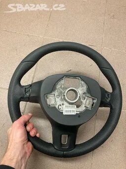Nově renovovaný volant VW Passat B7 - 2