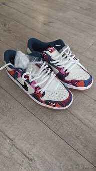 NIKE Dunk Low – Multicolor Pattern – Velikost 46 - 2