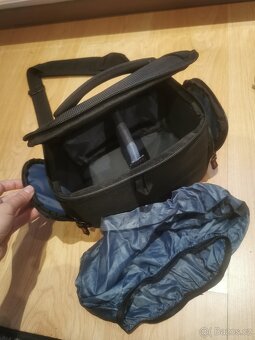 Canon eos 250 D + EFS 18-55mm + EF LENS 50 mm - 2