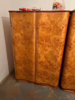 Starožitný nábytek - 2