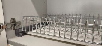 odkapávač na talíře do skříňky MIVOKOR - 2