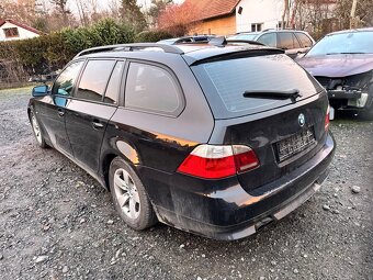 BMW E61 525i N52B25 Saphireschwarz / nahradni dily - 2