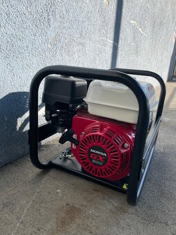 Elektrický generátor, 3.0 kW motor 4-taktní Honda - 2