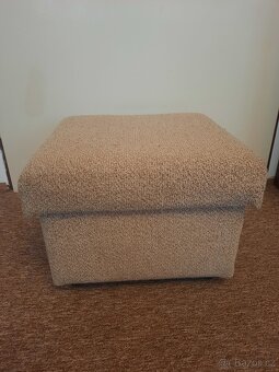 Polohovací křeslo a taburet - 2