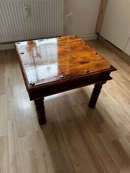 Konferenční stolek 60x60 cm - masivní dřevo - 2