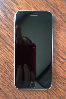 iPhone SE 2020 128GB Starlight NOVÝ stav 84% baterie - 2