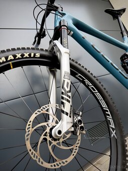 Focus JAM 8.9 NINE karbon, vel. L - 2