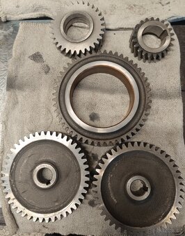 Rozvodová kola Zetor - 2