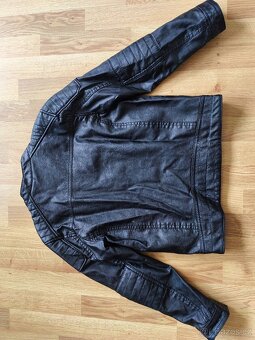 Koženková černá bunda C&A, vel.146 - 2