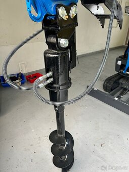 Vrták na minibagr - 2