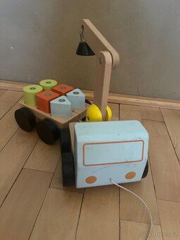 Jeřáb s kostkami Ikea - 2