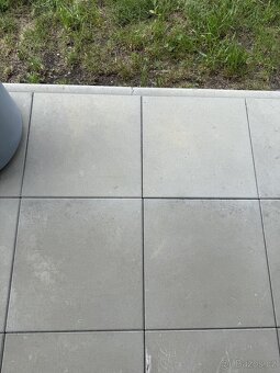 Zánovní betonové dlaždice 50x50x5cm 160ks plus dělené - 2