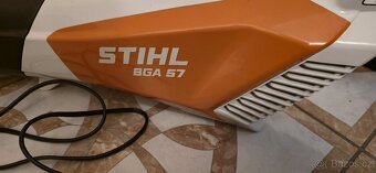 Stihl foukač včetně baterie a nabíječky - 2