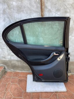 Levé zadní dveře Seat Leon 1m - 2