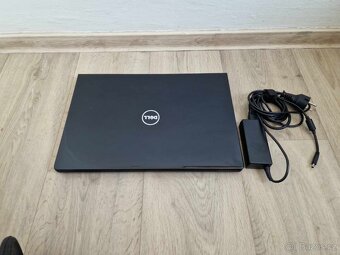Dell Inspiron 15 s podsvícenou klávesnici na filmy internet - 2