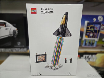 LEGO® Icons 10391 Na Měsíc s Pharrellem Williamsem + dárek - 2