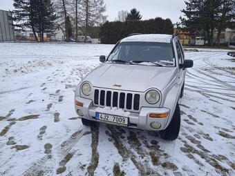 Jeep Cherokee KJ - 2