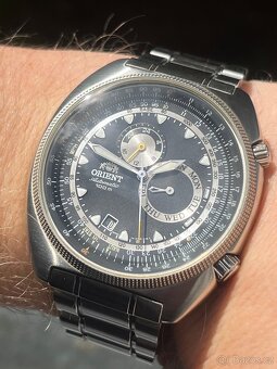 Orient hodinky / 2 korunky / netradicni - 2