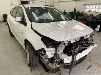 Opej Astra J 1.6CDTI r.v. 2015 B16DTL 81kw(3977) - 2