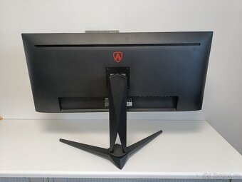 Herní monitor AOC 40" WQHD 144Hz ultrawide - 2