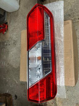 Ford Transit pravé zadní světlo - ORIGINÁL - 2