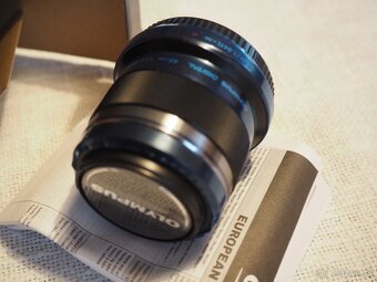 Zuiko Premium - 2