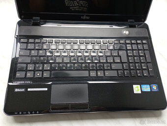 Fujitsu LIFEBOOK A512-core i3-6g ram-740g disk - 2