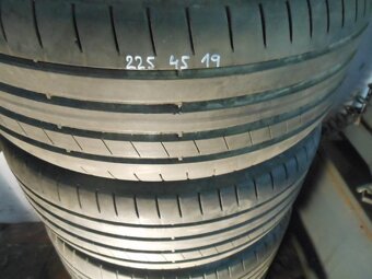 LETNÍ PNEU DUNLOP 225/45R19 - 2