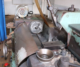 Bruska hrotová BH 25 A/1000 - 2