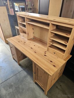 KRÁSNÝ PSACÍ STŮL IKEA HEMNES - 2