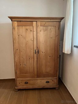 Šatní skříňe masiv borovice 2ks, cena za obe, Zamluveno - 2