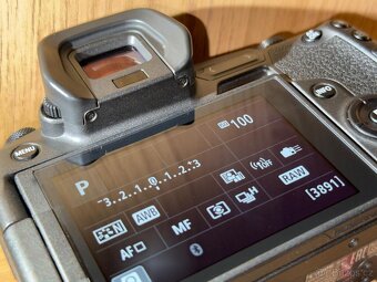 Canon EOS R + baterie, nabíječka + 2 objektivy - 2